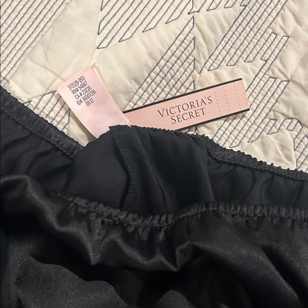 Black Lace Trim Cami Top&bottom - Picture 3 of 5